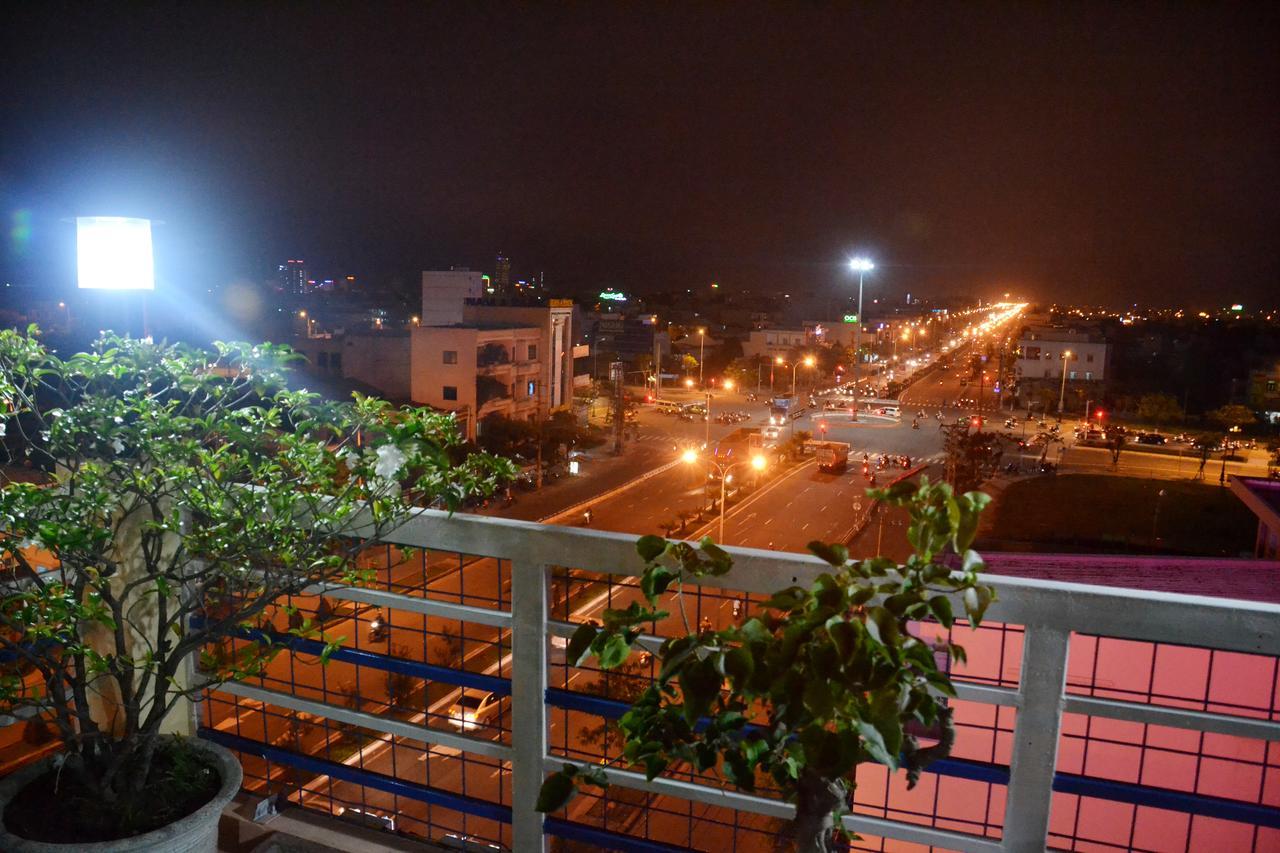 Cong Thuong Hotel Da Nang Exterior foto